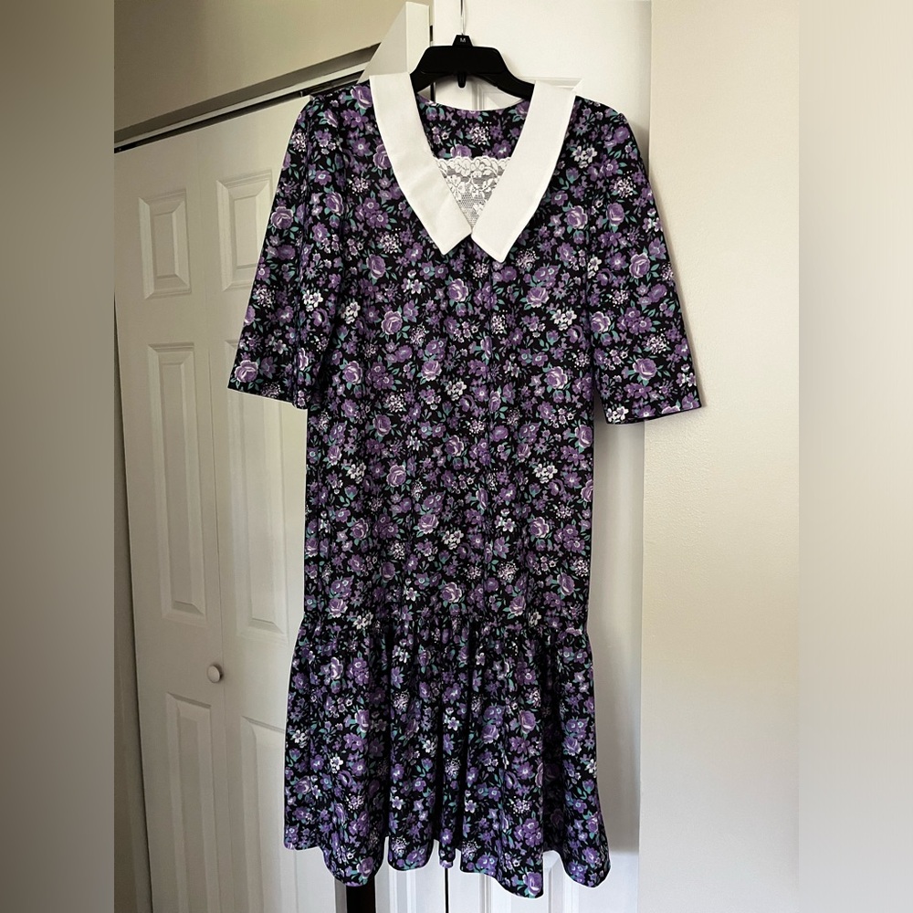 Carriage Court Floral 80s Dress